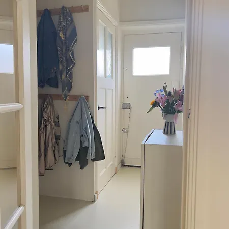 Kleurrijk Gezinshuis Met Circuit F1 En Amsterdam Op 15min Vakantiehuis
